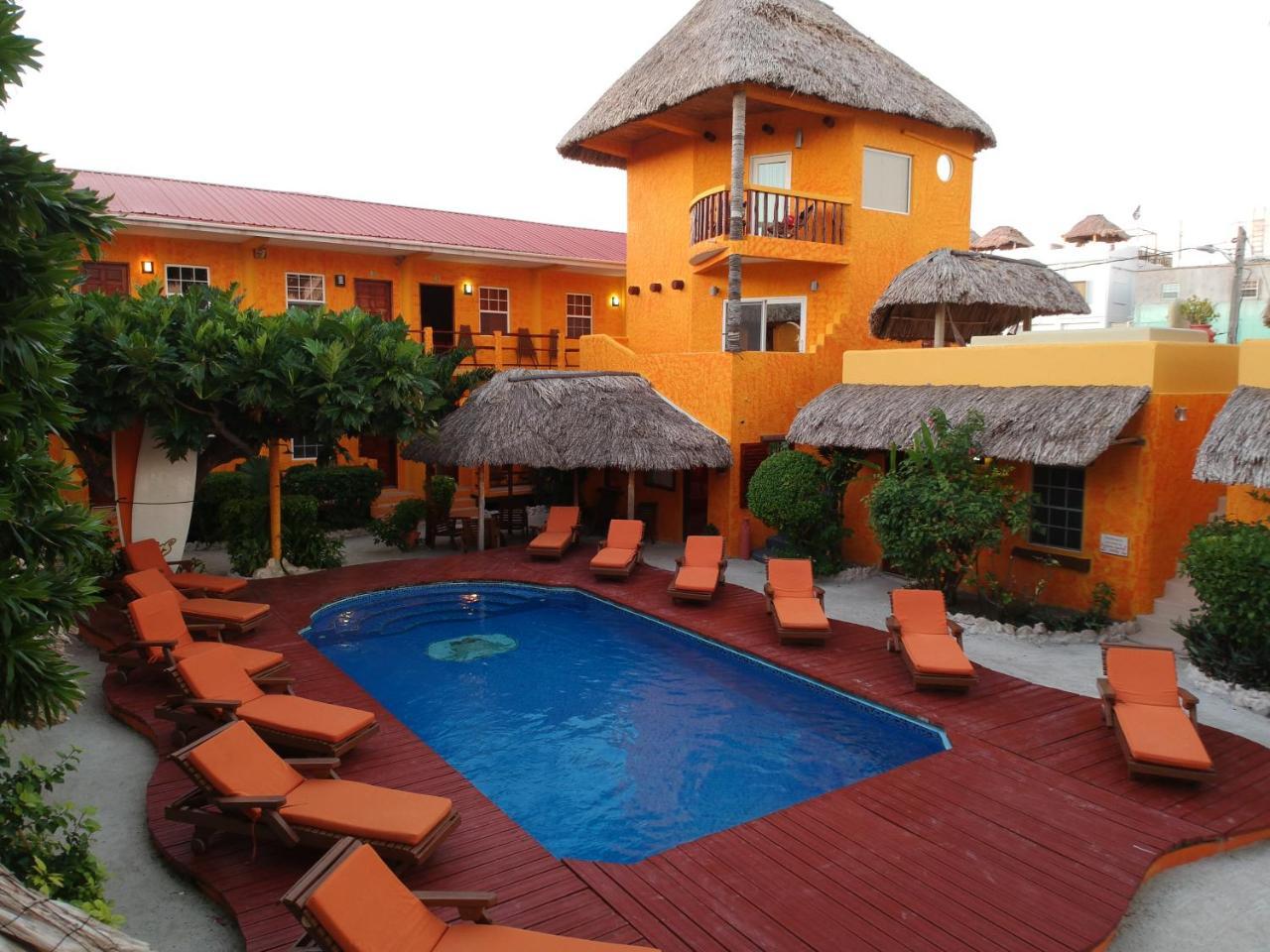Seaside Cabanas Hotel Caye Corker Exterior foto