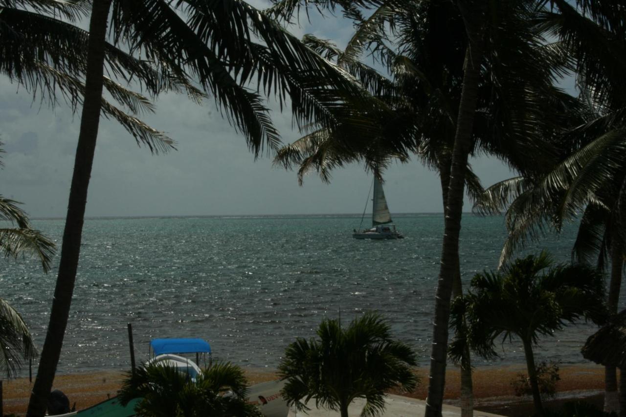 Seaside Cabanas Hotel Caye Corker Exterior foto