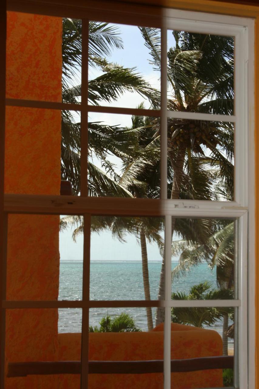 Seaside Cabanas Hotel Caye Corker Exterior foto